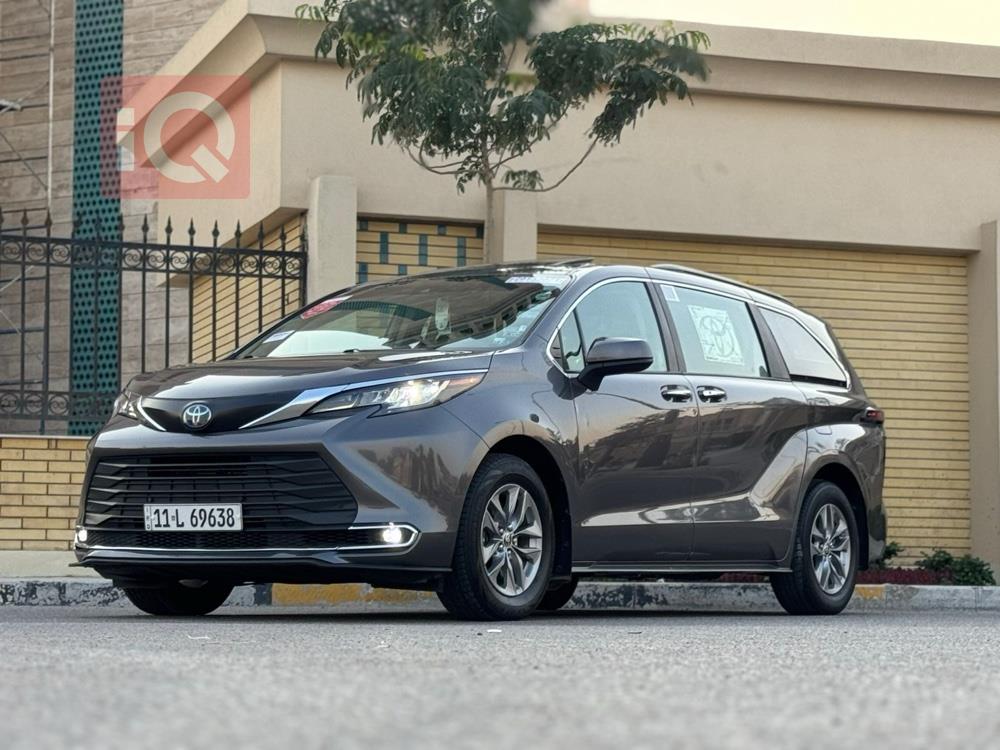 Toyota Sienna